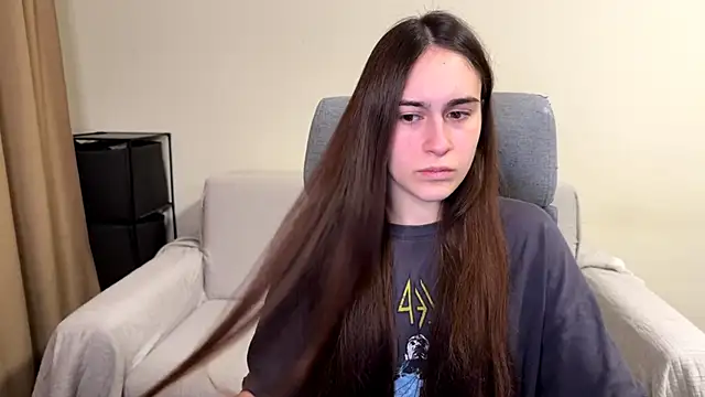 Snapshot of AliceKolltt chatting on March 30, 2026, 8:21 pm AliceKolltt online show from March 30, 2026, 8:21 pm