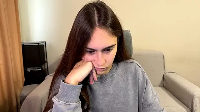 Snapshot of AliceKolltt chatting on October 24, 2025, 9:41 am AliceKolltt online show from October 24, 2025, 9:41 am