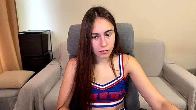 Snapshot of AliceKolltt chatting on November 12, 2025, 9:57 am AliceKolltt online show from November 12, 2025, 9:57 am