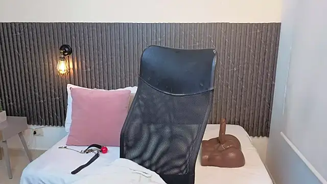 Snapshot of Aabby_lee chatting on March 27, 2026, 7:26 pm Aabby lee online show from March 27, 2026, 7:26 pm