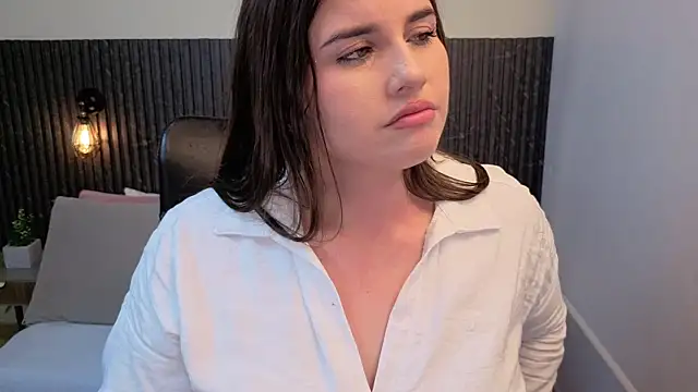 Snapshot of Aabby_lee chatting on March 28, 2026, 7:37 pm Aabby lee online show from March 28, 2026, 7:37 pm