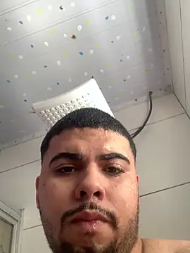 Casal Safado  online show from September 13, 2025, 3:56 pm