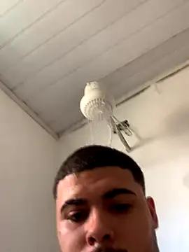 Casal Safado  online show from October 24, 2025, 5:34 pm