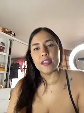 Snapshot of manuela_star chatting on May 17, 2026, 1:11 pm manuela star online show from May 17, 2026, 1:11 pm