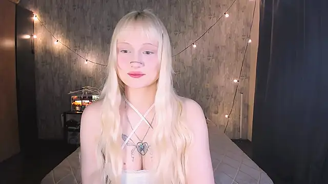 MariaMango online show from November 30, 2025, 11:49 pm