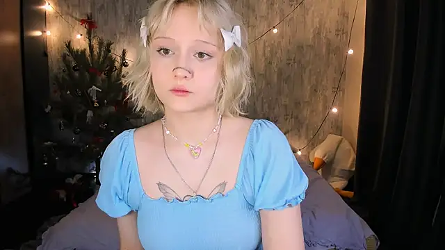 Snapshot of MariaMango chatting on January 5, 2026, 8:34 pm MariaMango online show from January 5, 2026, 8:34 pm