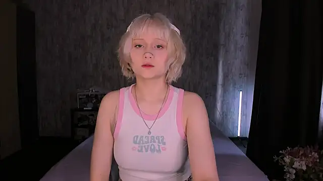 MariaMango online show from October 25, 2025, 7:40 am