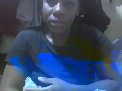 Snapshot of Queen_lady chatting on October 9, 2025, 2:01 am Queen lady online show from October 9, 2025, 2:01 am