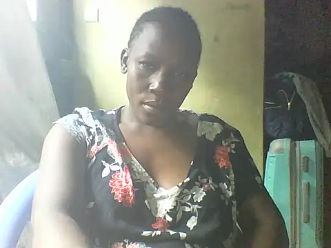 Snapshot of Queen_lady chatting on September 27, 2025, 7:03 am Queen lady online show from September 27, 2025, 7:03 am