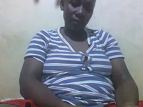 Snapshot of Queen_lady chatting on September 30, 2025, 8:26 pm Queen lady online show from September 30, 2025, 8:26 pm