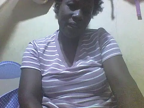 Snapshot of Queen_lady chatting on September 8, 2025, 3:00 pm Queen lady online show from September 8, 2025, 3:00 pm