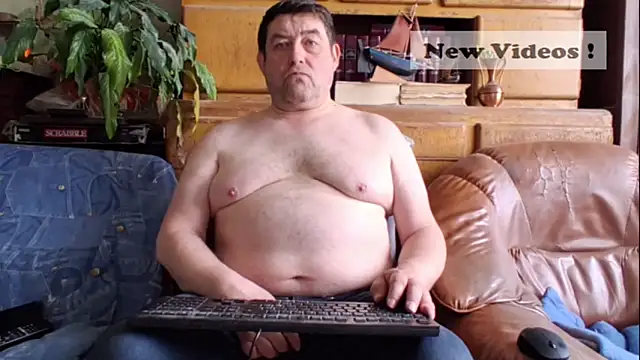 Snapshot of sympatrique chatting on May 2, 2026, 8:41 am sympatrique online show from May 2, 2026, 8:41 am