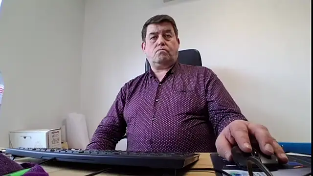 Snapshot of sympatrique chatting on April 16, 2026, 3:02 pm sympatrique online show from April 16, 2026, 3:02 pm