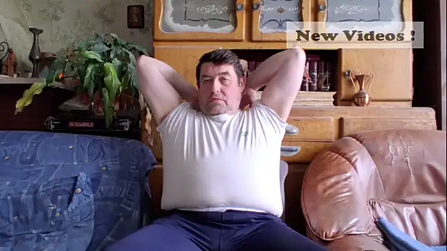 Snapshot of sympatrique chatting on May 17, 2026, 2:06 pm sympatrique online show from May 17, 2026, 2:06 pm