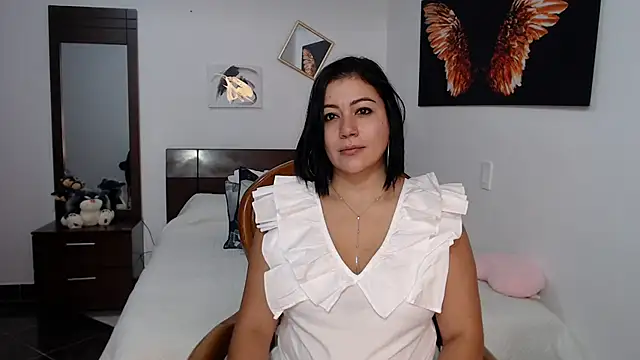 Snapshot of EmilyPeytonn chatting on March 13, 2025, 3:06 pm EmilyPeytonn online show from March 13, 2025, 3:06 pm