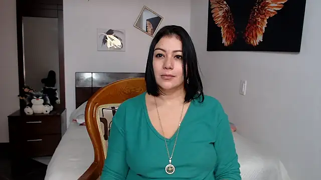 Snapshot of EmilyPeytonn chatting on March 18, 2025, 5:01 pm EmilyPeytonn online show from March 18, 2025, 5:01 pm