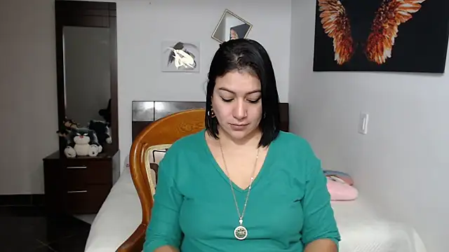Snapshot of EmilyPeytonn chatting on March 18, 2025, 1:55 pm EmilyPeytonn online show from March 18, 2025, 1:55 pm