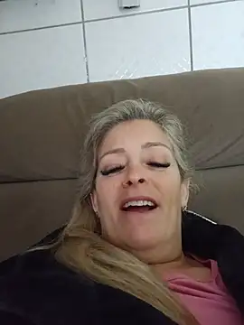 Snapshot of marcialoira chatting on July 11, 2026, 1:33 pm marcialoira online show from July 11, 2026, 1:33 pm