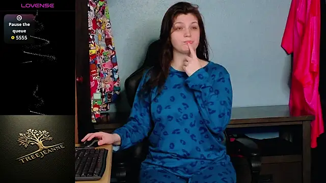 TreeJeanne online show from March 2, 2026, 12:11 am