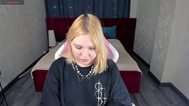 Stacy Luv online show from January 12, 2026, 9:05 am