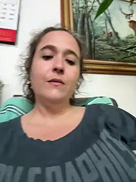 Snapshot of sylviahhh chatting on June 14, 2026, 12:40 am sylviahhh online show from June 14, 2026, 12:40 am