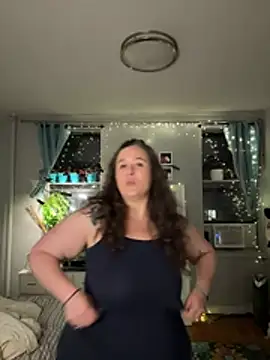 Snapshot of sylviahhh chatting on July 14, 2026, 1:38 am sylviahhh online show from July 14, 2026, 1:38 am