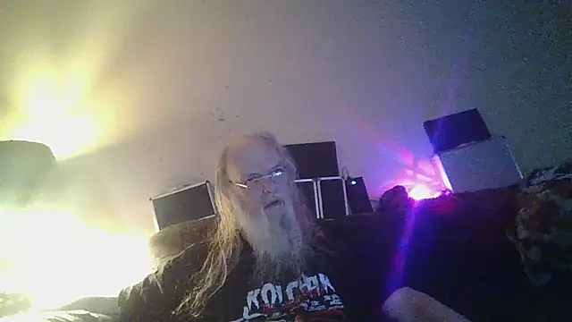 Snapshot of VicFerrari1 chatting on July 17, 2026, 3:26 am VicFerrari1 online show from July 17, 2026, 3:26 am