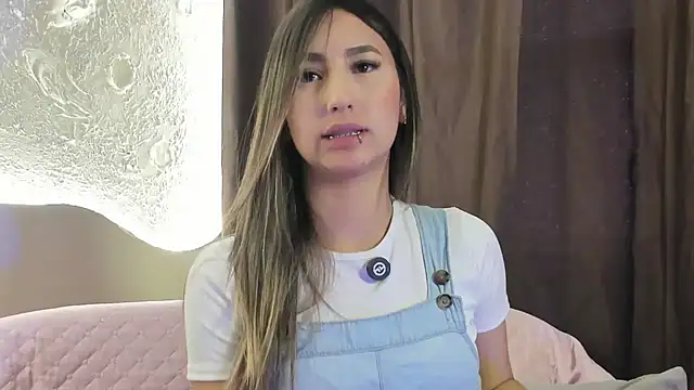 Snapshot of _Emma_Valka chatting on September 18, 2025, 2:53 pm  Emma Valka online show from September 18, 2025, 2:53 pm