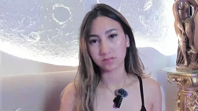 Snapshot of _Emma_Valka chatting on October 20, 2025, 2:17 pm  Emma Valka online show from October 20, 2025, 2:17 pm