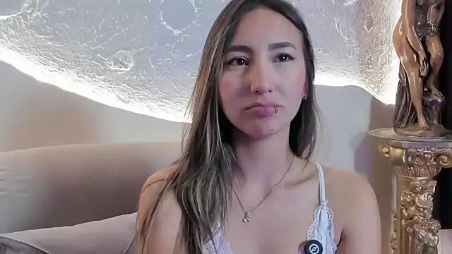 Snapshot of _Emma_Valka chatting on September 15, 2025, 9:37 pm  Emma Valka online show from September 15, 2025, 9:37 pm