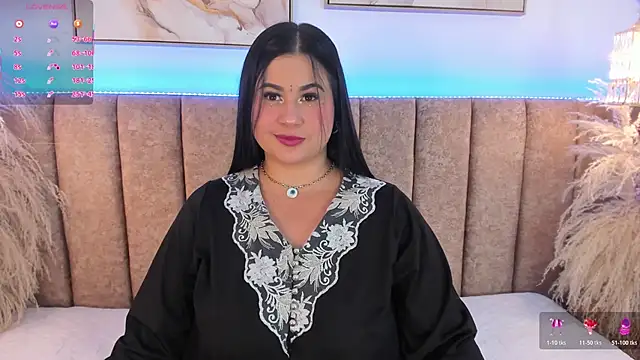 miahkumar online show from November 14, 2025, 6:44 pm