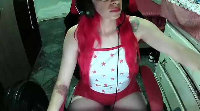 ManuEscarlate13 online show from January 3, 2025, 5:39 am