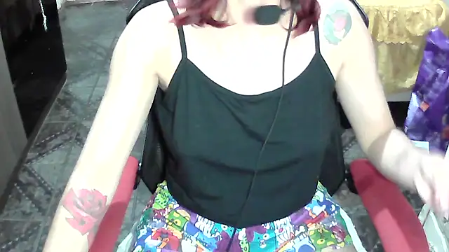 ManuEscarlate13 online show from September 23, 2025, 5:47 am