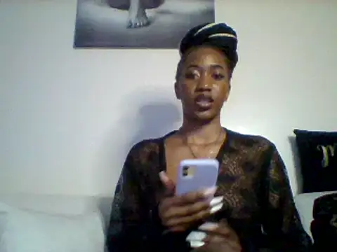 Snapshot of Queeen_model chatting on January 25, 2025, 10:50 pm Queeen model online show from January 25, 2025, 10:50 pm