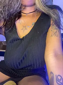 Snapshot of Cherrytowild chatting on October 23, 2025, 6:34 am Cherrytowild online show from October 23, 2025, 6:34 am