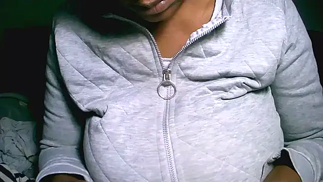 Snapshot of Bustypillows chatting on November 27, 2025, 5:46 pm Bustypillows online show from November 27, 2025, 5:46 pm