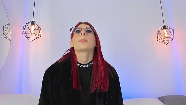 Snapshot of Dasha-b chatting on March 12, 2025, 11:44 pm Dasha-b online show from March 12, 2025, 11:44 pm