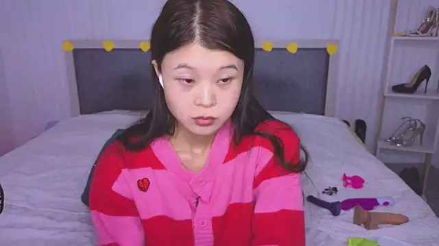 Tina Kim  online show from February 6, 2025, 10:47 am