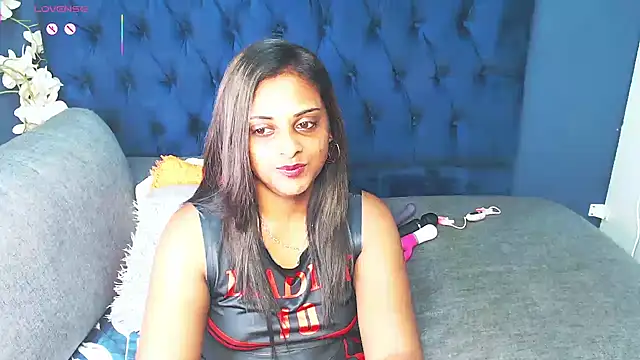 Snapshot of IndianPlaymateX chatting on March 18, 2025, 5:01 pm IndianPlaymateX online show from March 18, 2025, 5:01 pm