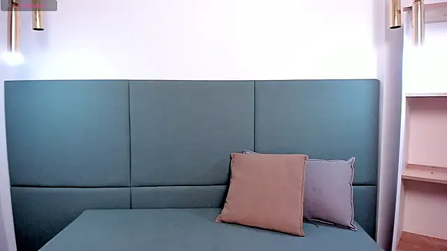 Snapshot of lexiethompson_ chatting on January 10, 2026, 12:11 pm lexiethompson online show from January 10, 2026, 12:11 pm