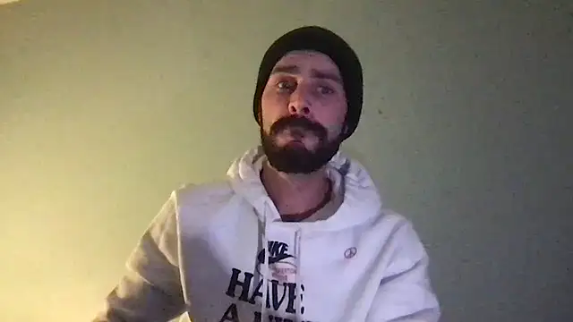 Snapshot of whow11@xh chatting on December 16, 2024, 1:42 am whow11xh online show from December 16, 2024, 1:42 am