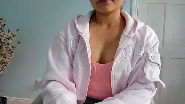 Snapshot of winterforu chatting on September 26, 2025, 2:02 pm winterforu online show from September 26, 2025, 2:02 pm