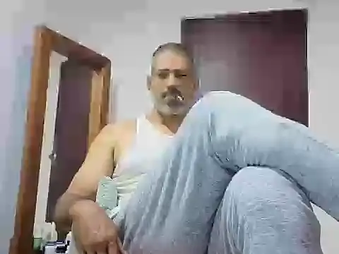 jackbigcock11 online show from May 22, 2026, 11:19 am