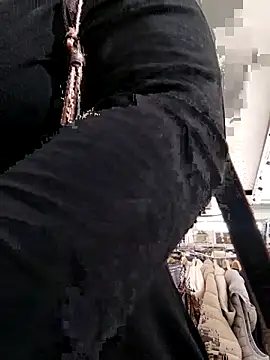 BecciDeluxe online show from February 5, 2026, 5:20 pm