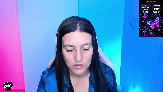 Saskyaa online show from December 2, 2025, 2:56 am