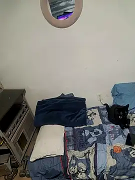 Snapshot of LongDickZee562 chatting on November 29, 2025, 7:25 pm LongDickZee562 online show from November 29, 2025, 7:25 pm