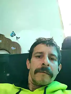 Snapshot of LongDickZee562 chatting on December 6, 2024, 6:00 pm LongDickZee562 online show from December 6, 2024, 6:00 pm