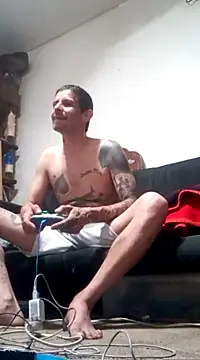 Snapshot of LongDickZee562 chatting on February 27, 2025, 10:01 am LongDickZee562 online show from February 27, 2025, 10:01 am