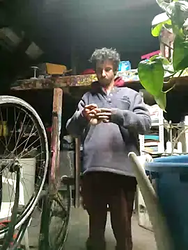 Snapshot of LongDickZee562 chatting on January 31, 2025, 6:13 am LongDickZee562 online show from January 31, 2025, 6:13 am