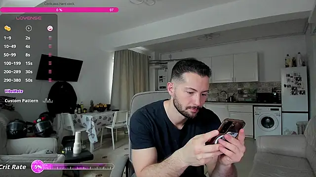 Snapshot of ZackFraser chatting on November 30, 2025, 9:21 am ZackFraser online show from November 30, 2025, 9:21 am